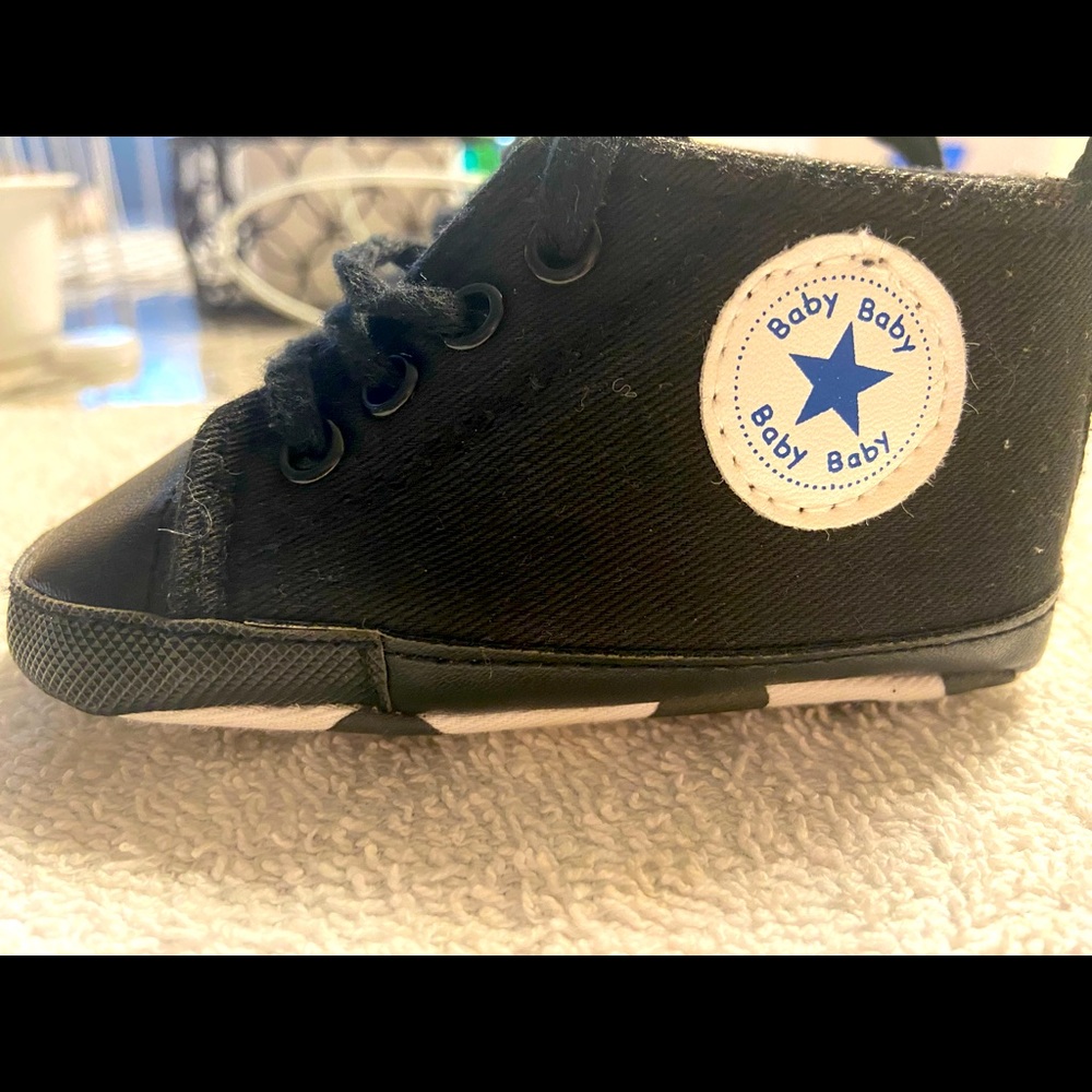 Baby shoes size 2